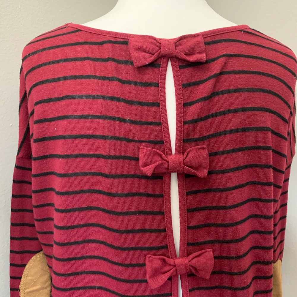 E Hanger M Bow Tie Stripe Top